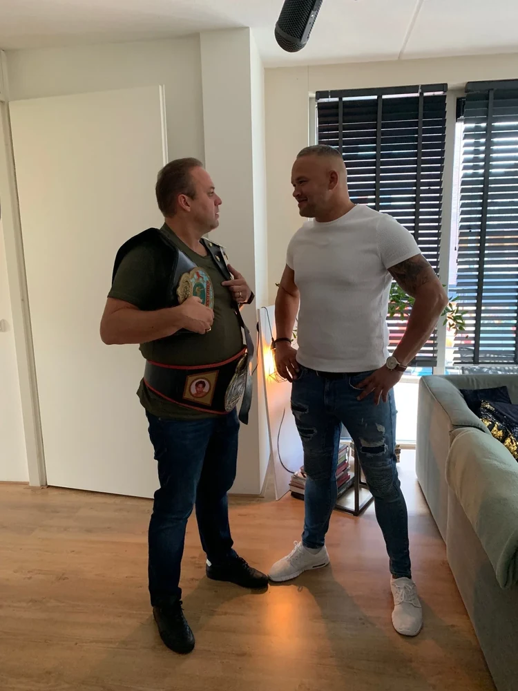 Bas van den Muijsenberg samen met Frans Bauer tijdens de opnames